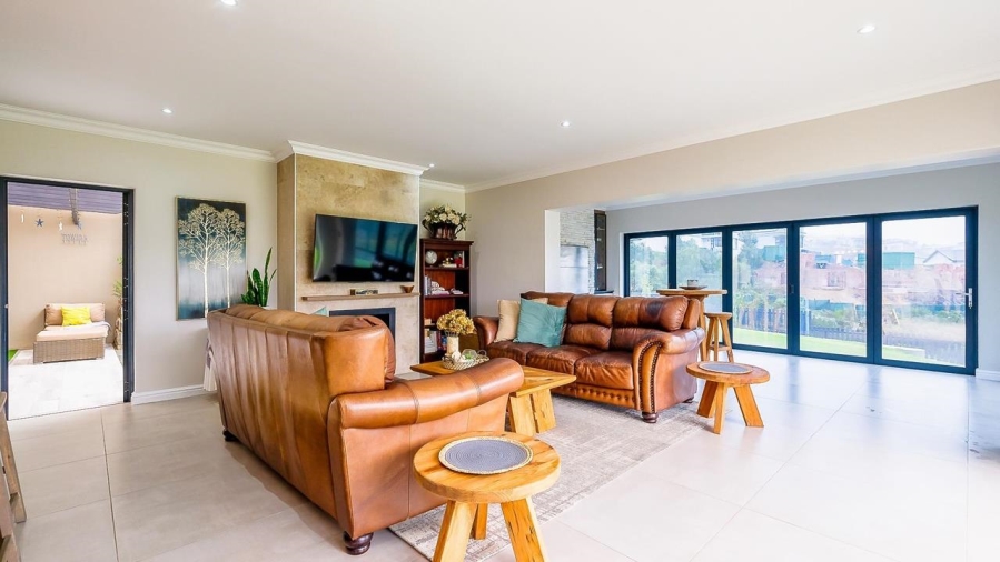 4 Bedroom Property for Sale in Welgelegen Western Cape